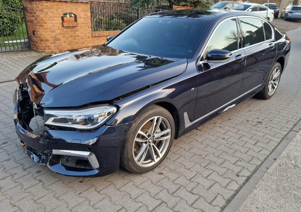 BMW Seria 7 cena 90900 przebieg: 154000, rok produkcji 2017 z Łosice małe 232